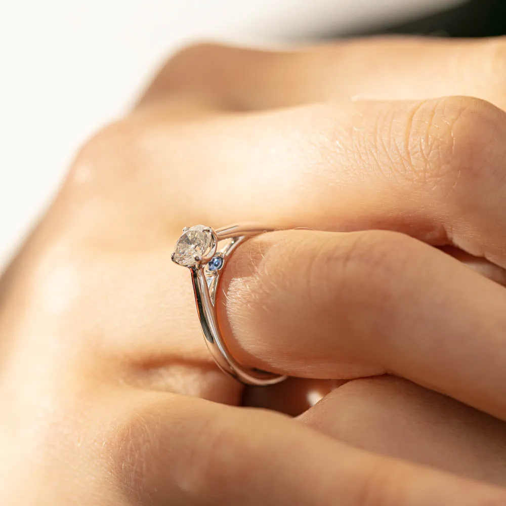 18ct White Gold .71ct Diamond & Sapphire Ring