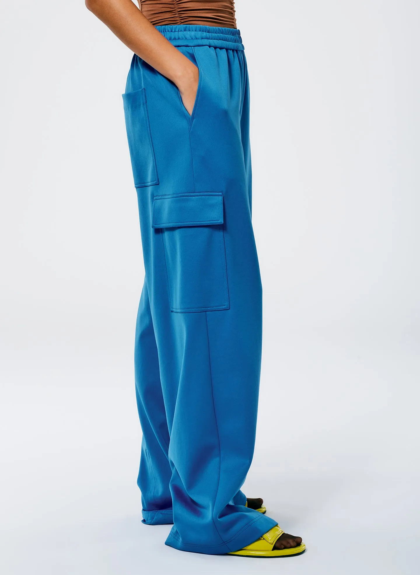 Active Knit Wide Leg Pull On Pant