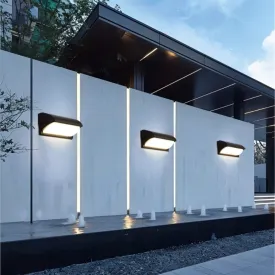 Aster Outdoor Wall Lamp