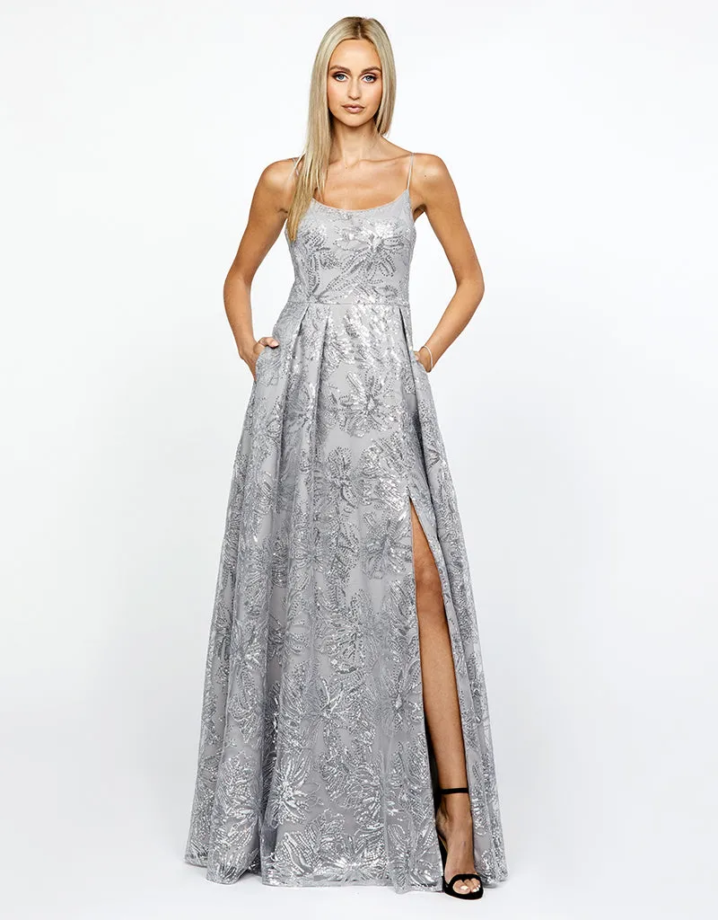 BAMBIE SCOOP NECK GOWN B67D02L