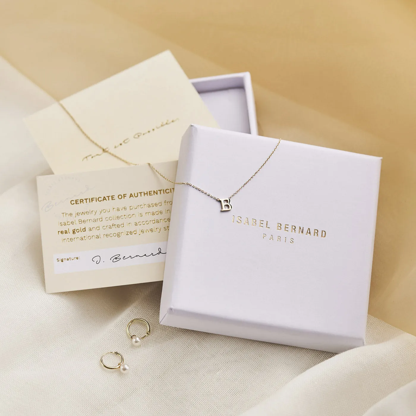 Belleville Amore 14 karat gold ear studs with heart