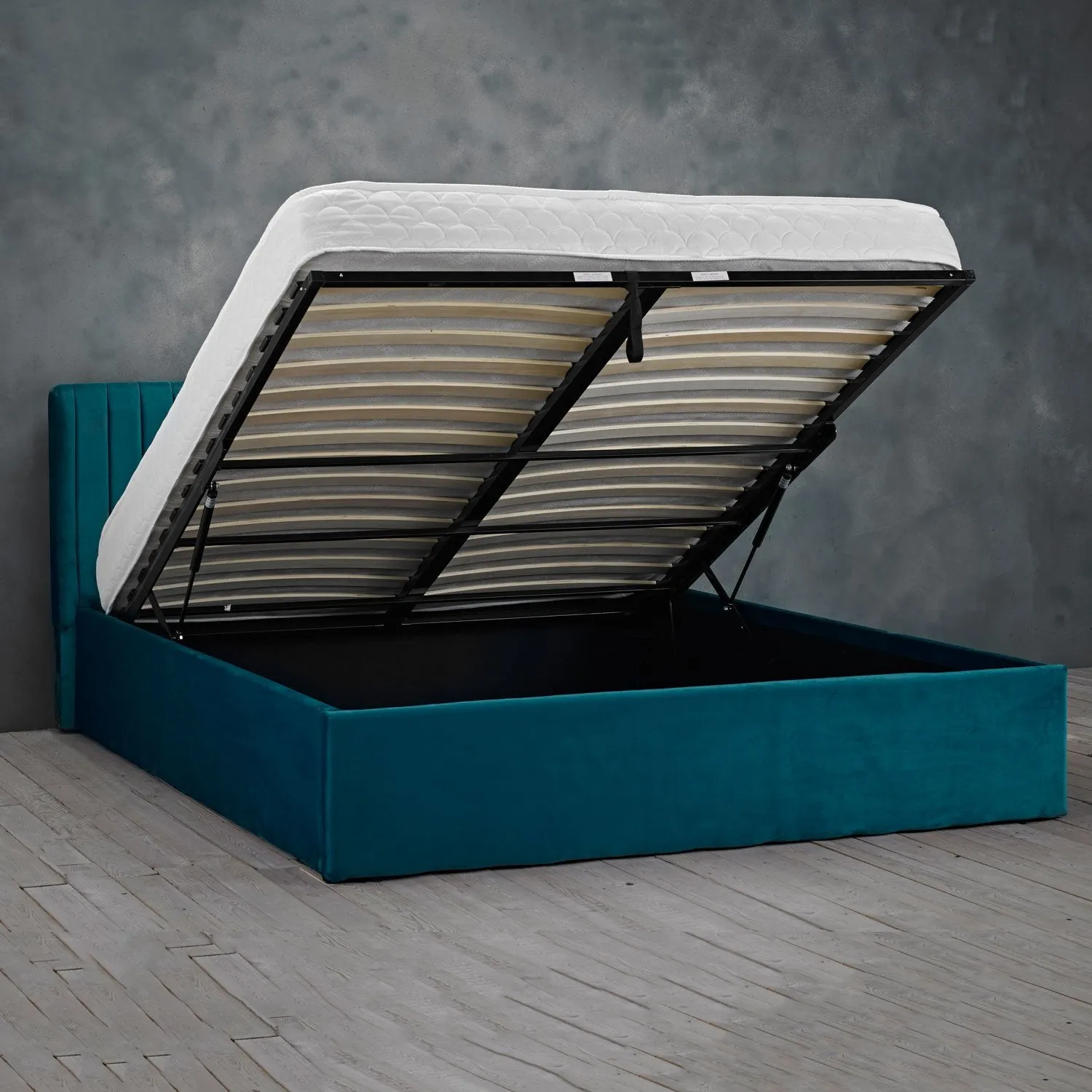 Berlin Velvet Ottoman Double Bed