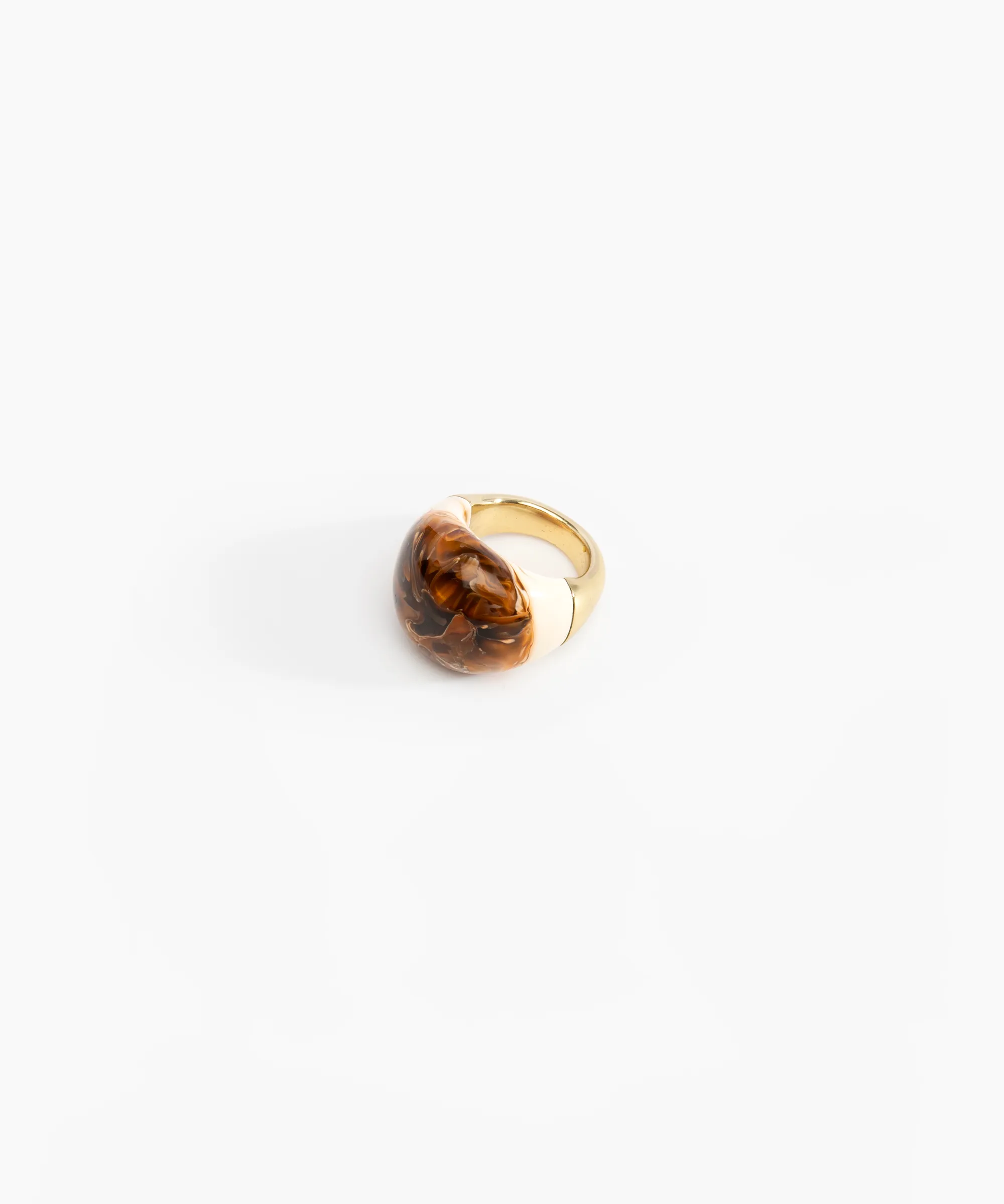 Large Horn Ring