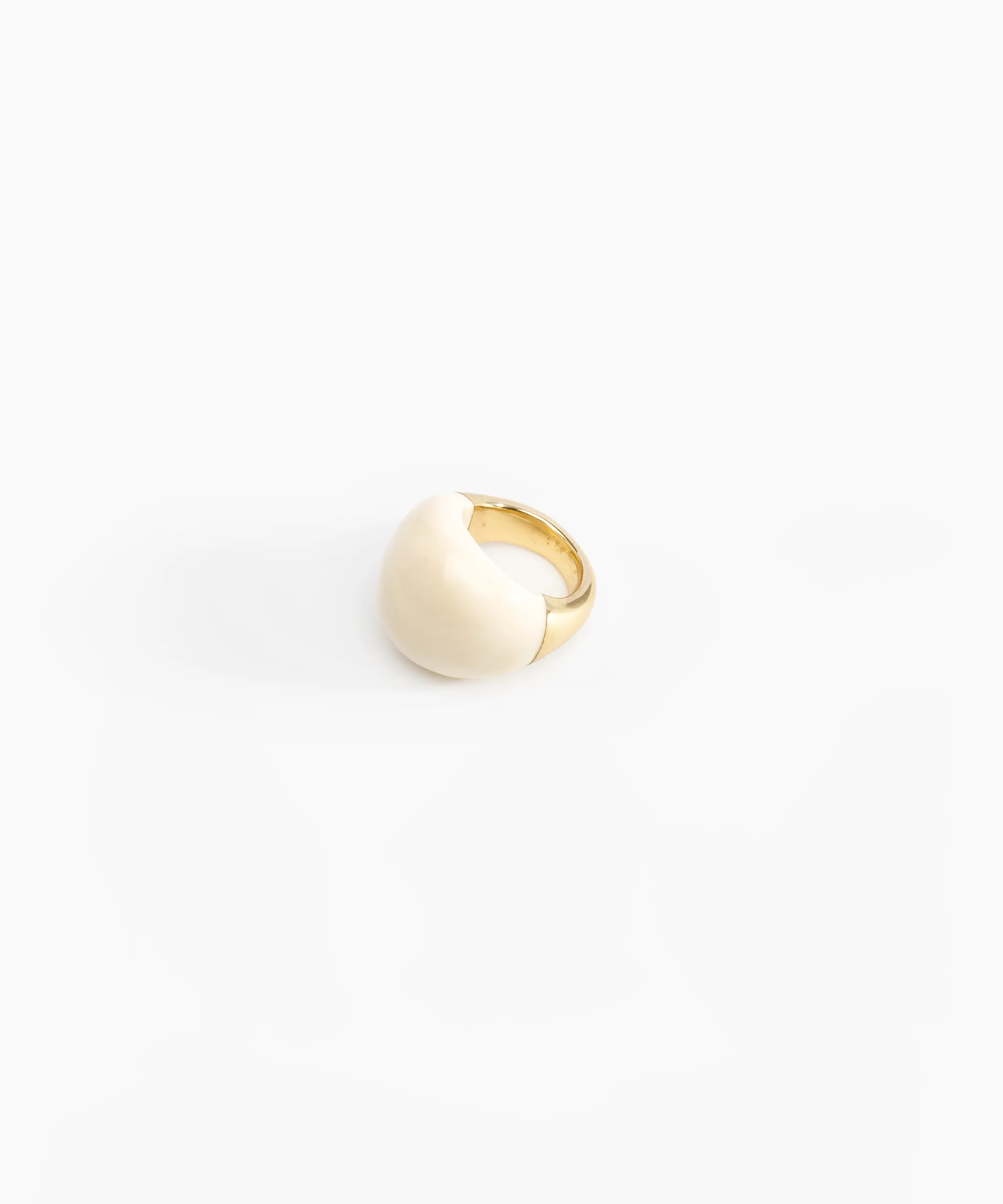 Large Horn Ring