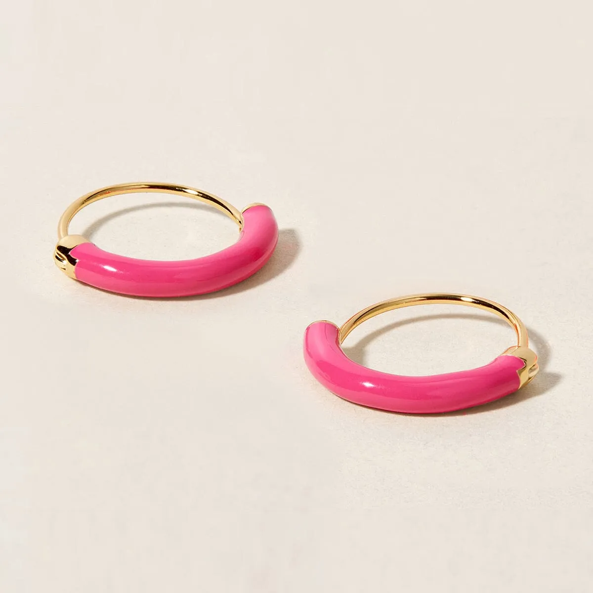 Saz neon pink mini hoops