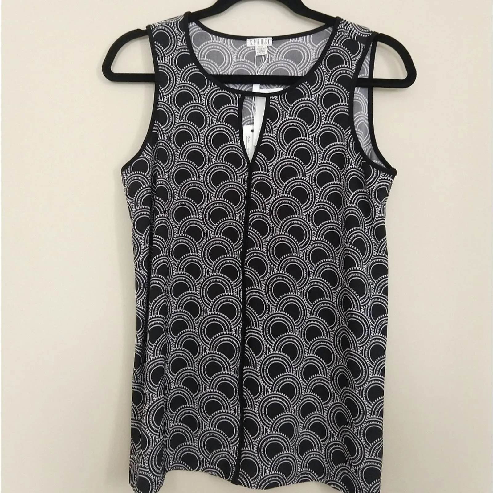 Spense Black Circle Pattern Sleeveless Top  M